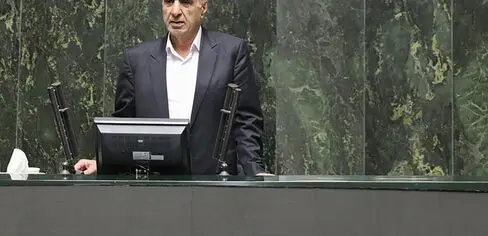 بیاتی : مشکلات معیشتی و گرانی مردم را به ستوه آورده است 