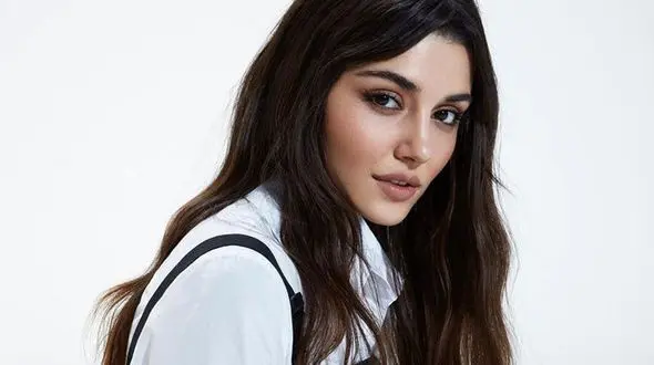 لباس  بینظیر هانده ارچل که دل زنان ایرانی را برد ! + عکس ها + بیوگرافی 