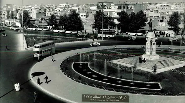 ببینید / تردد خودروهای کلاسیک در میدان بهارستان تهران در 6 دهه قبل 