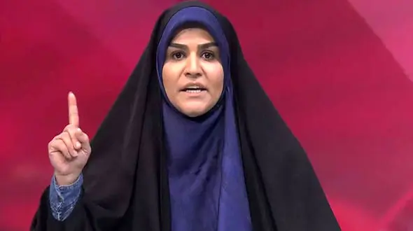 فیلم بازگشت شجاعانه خانم گوینده شبکه خبر به استودیو  بعد از اصابت موشک به چند قدمی اش