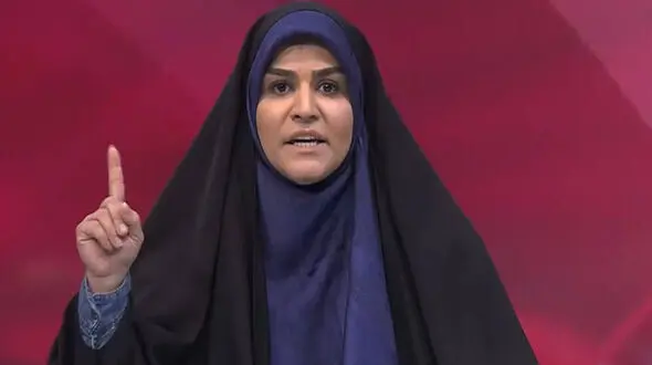 فیلم بازگشت شجاعانه خانم گوینده شبکه خبر به استودیو  بعد از اصابت موشک به چند قدمی اش