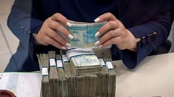 بررسی نرخ افزایش حقوق کارمندان در سال آینده