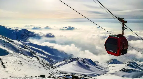 بارش ۴۰ سانتی متر برف در توچال تهران !