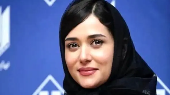 فیلم بابلی صحبت کردن پریناز ایزدیار/ خانم بازیگر از اصالت خود پرده برداشت