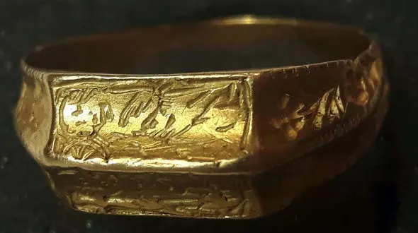 کشف انگشتر قرون وسطی