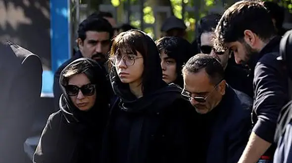 مونا دختر داریوش مهرجویی برای روز پدر چه استوری منتشر کرد؟