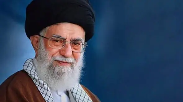 13 فتوای جدید حضرت آیت الله خامنه ای/ از بخارشویی نجاست تا بورس و استخاره برای ازدواج  