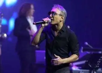 دانلود آواز باشکوه شادمهر عقیلی  /  آهنگ فاصلم از تو چه دوره ...