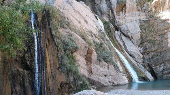 ببینید / نماهنگ بی کلام آرامش بخش با تصاویر زیبا از"آبشار نوژیان" 