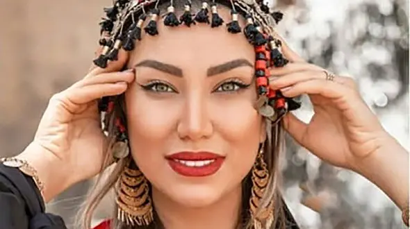 جنجال عکس های بی حجابی همسر وریا غفوری در تولد کاپیتان ! / هیاهوی زوج چشم رنگی