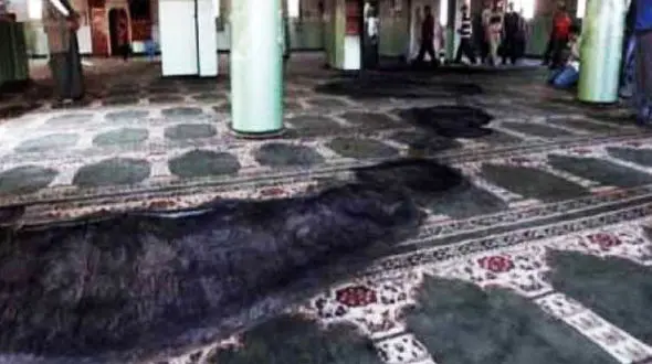  دلیل عجیب نمازگزار برای سوزاندن امام جماعت!