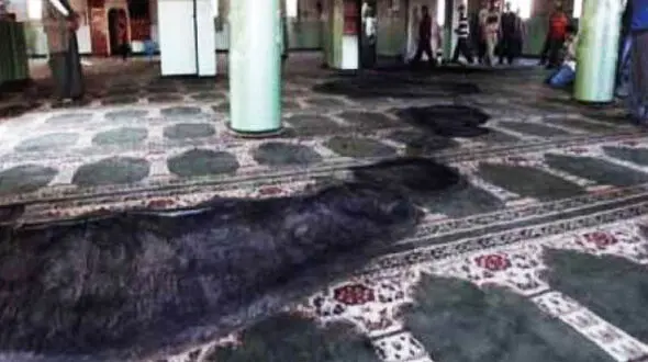  دلیل عجیب نمازگزار برای سوزاندن امام جماعت!
