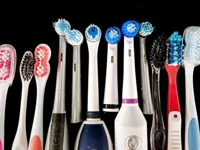 مسواک قدیمی؛ خطری بزرگ برای سلامت دهان شما!