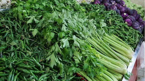 برای پیشگیری از ابتلا به کرونا سبزیجات تازه مصرف کنید