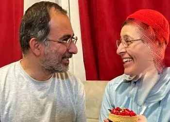 عکس ها / نگاهی به چیدمان خلاقانه خانه  سوسن پرور و مرد عاشق پیشه اش بعد 13 ساله‌ مخفیکاری/ از لوسترهای شاهانه تا مبلمان و میز ناهارخوری ست .. از شمعدانی های تا پرده های خوشرنگ و ...