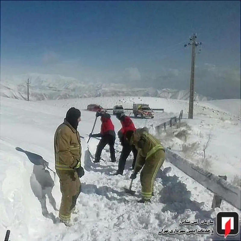 عملیات 125 برای نجات 5 نفر از کارکنان صدا و سیما از میان برف
