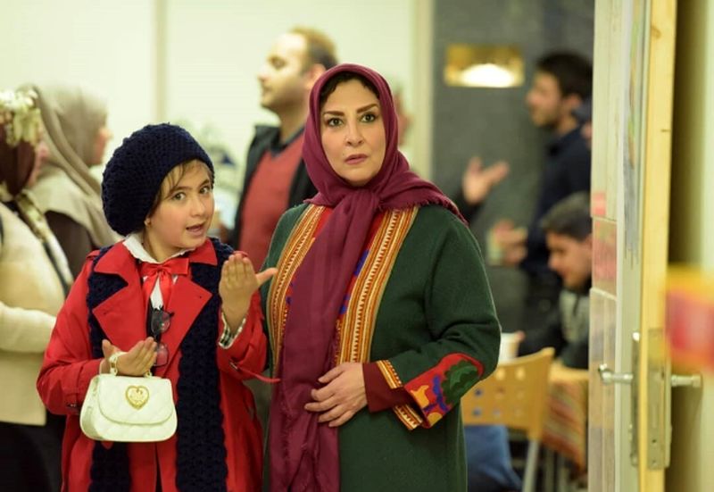 هیا آهنگری و مرجانه گلچین