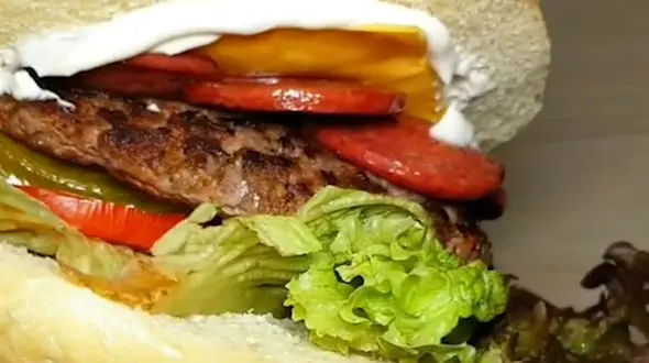 برگر با سوسیس سوجوک + فیلم