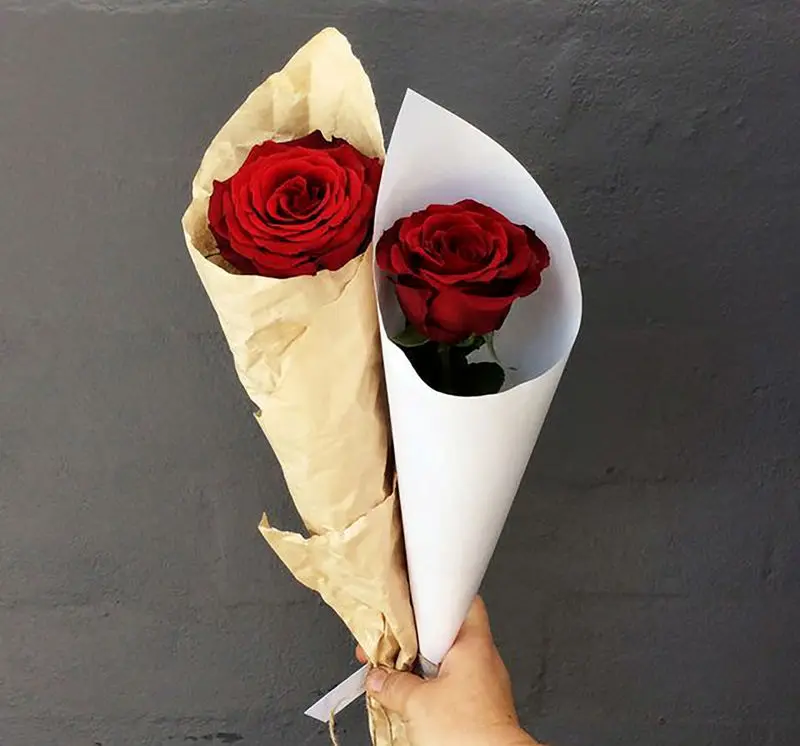 تزیین شاخه گل با روبان