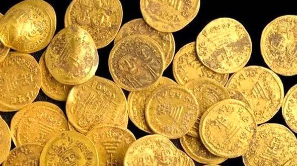 گورکن گرسنه گنج نفیس را بیرون کشید ! / همه شوکه شدند