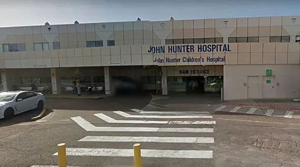 مرگ دختر در استخر خصوصی +عکس