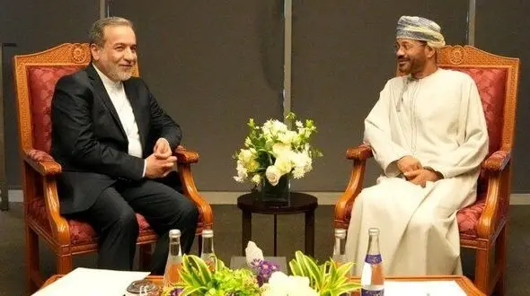 رایزنی وزیران امور خارجه ایران و عمان در مسقط