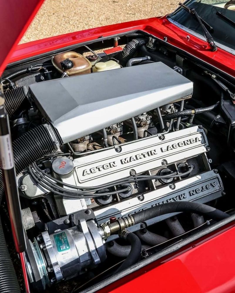آستون مارتین V8 Vantage Volante، یک کلاسیک تمامعیار