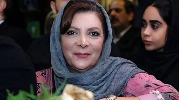 بازیگر 70 ساله با خال لب معروف در سنین جوانی و جذابیت خالص ...!