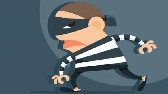 پسر بازیگوش حساب بانکی پدرش را خالی کرد / بازی آنلاین کار دست او داد