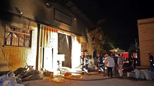 آتش سوزی هولناک در کارگاه قطعات پلاستیکی / در جاده مشهد-چناران رخ داد + عکس ها