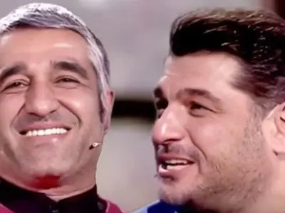 ⁨ ⁨فیلم / سام درخشانی : پژمان جمشیدی مهمونی مختلط زیاد میره!⁩  .../ هیچ دختری بشناسدش باهاش ازدواج نمیکنه ... / ... دختره نباید بشناستش !