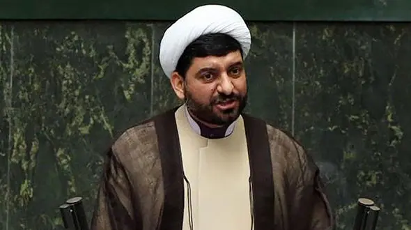 باید صدای جوانان معترض شنیده شود