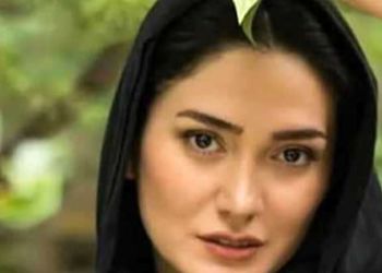 مینا وحید بازیگر سریال افرا همراه مادر , خواهر و برادرش میلاد