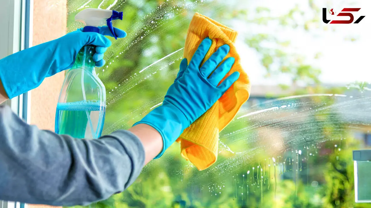 بهترین روش شستن پنجره بدون رد دستمال