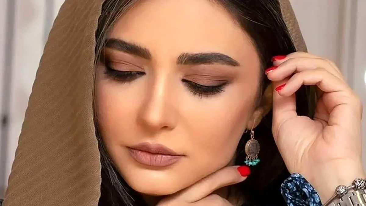 فیلم آواز باشکوه : جذابیت لیندا کیانی بازیگر سریال دلدادگان در آهنگ محمد معتمدی / کاشکی از عشق میمردم نه در یادت