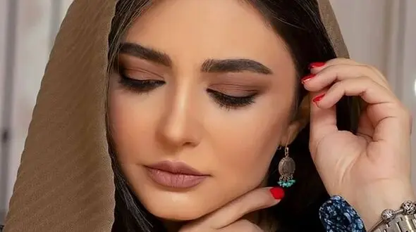 فیلم آواز باشکوه : جذابیت لیندا کیانی بازیگر سریال دلدادگان در آهنگ محمد معتمدی /  کاشکی از عشق میمردم نه در یادت