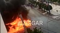 آتش گرفتن ترانس برق در خرمشهر و سقوط روی خودروهای پارک شده
