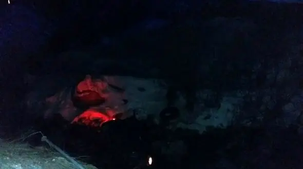 عکس های عجیب ماشین شاسی بلند در سقوط  به دره تاریک + جزییات