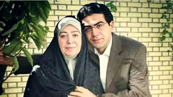 حضور بازیگران و هنرمندان در مراسم ختم مادر سیده‌یِ فرزاد حسنی؛ فریبا کوثری، المیرا شریفی مقدم، پیمان طالبی، مهدی یغمایی و...+فیلم/ روحش شاد