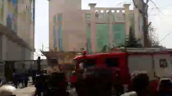 فوری / نجات مرد جوان از اقدام به خودکشی در ساختمان مترو تهران + فیلم و عکس