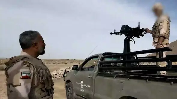 اولین فیلم گفتگو با عامل شکار هواپیماها و هلیکوپترهای امریکایی در جنوب اصفهان / وقتی شلیک کردم دیدم هلی کوپتر آتش گرفت دود سیاه داد و سقوط کرد / اگر خشاب دوشکا تمام نمی شد شهید شده بودم