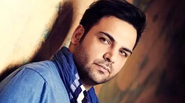  احسان علیخانی در مهمانی لاکچری + عکس