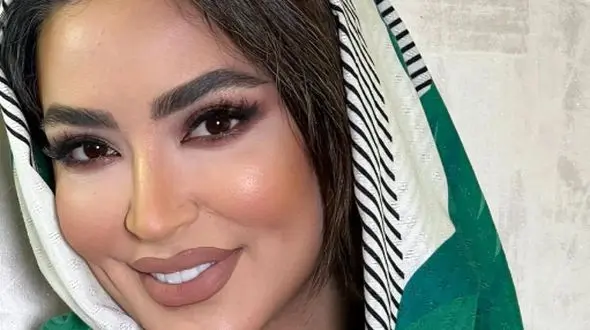 فریبا طالبی با این چهره زیبا مدل ش/  تصاویر مدلینگی با ست زیبای فریبا طالبی برای سالن زیبایی!