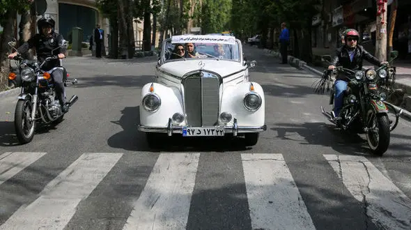 خودروهای تاریخی فردا در تهران رژه می‌روند