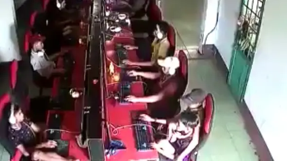 وقتی بازی رایانه‌ای به واقعیت نزدیک شد! + فیلم