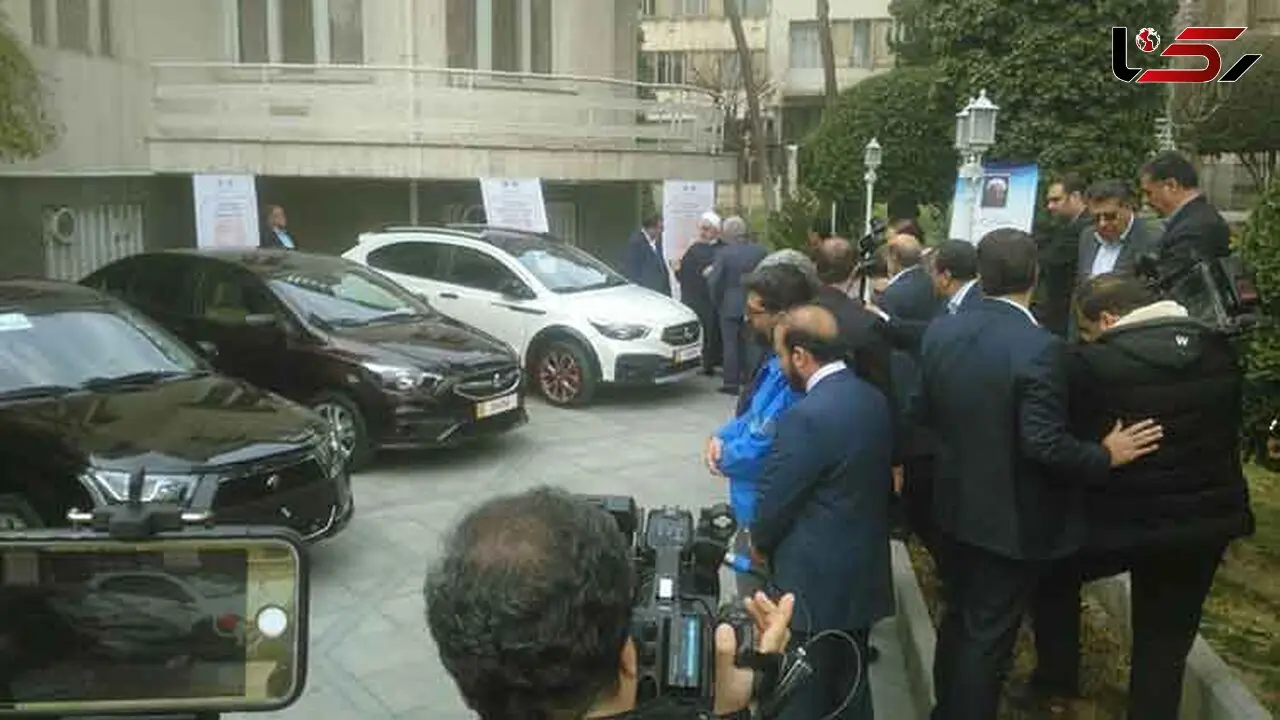 چهار خودرو تولید داخل در حاشیه جلسه هیئت دولت رونمایی شد