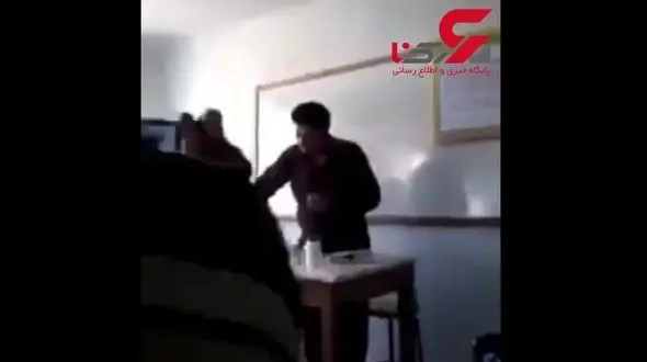 لحظه انفجار در کلاس درس+ تصویر