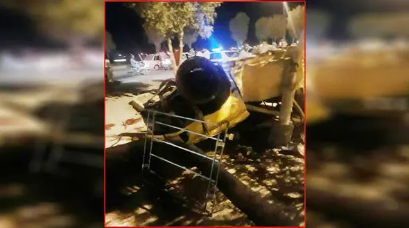 عکسی عجیب از چپ کردن تاکسی در آبادان ! + جزییات