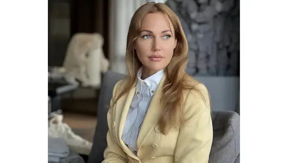 خرم سلطان با 3 پیراهن جذاب زیباترین زن جهان شد ! + عکس های جذاب !