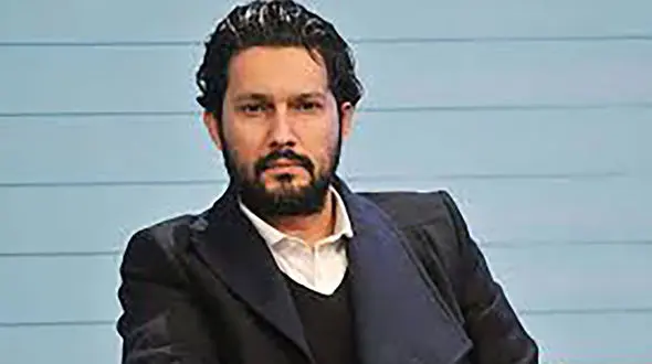 ویدیوی  رقص بندری دیدنی حامد بهداد ! / آقای جدی سینما  بدجور می لرزونه !